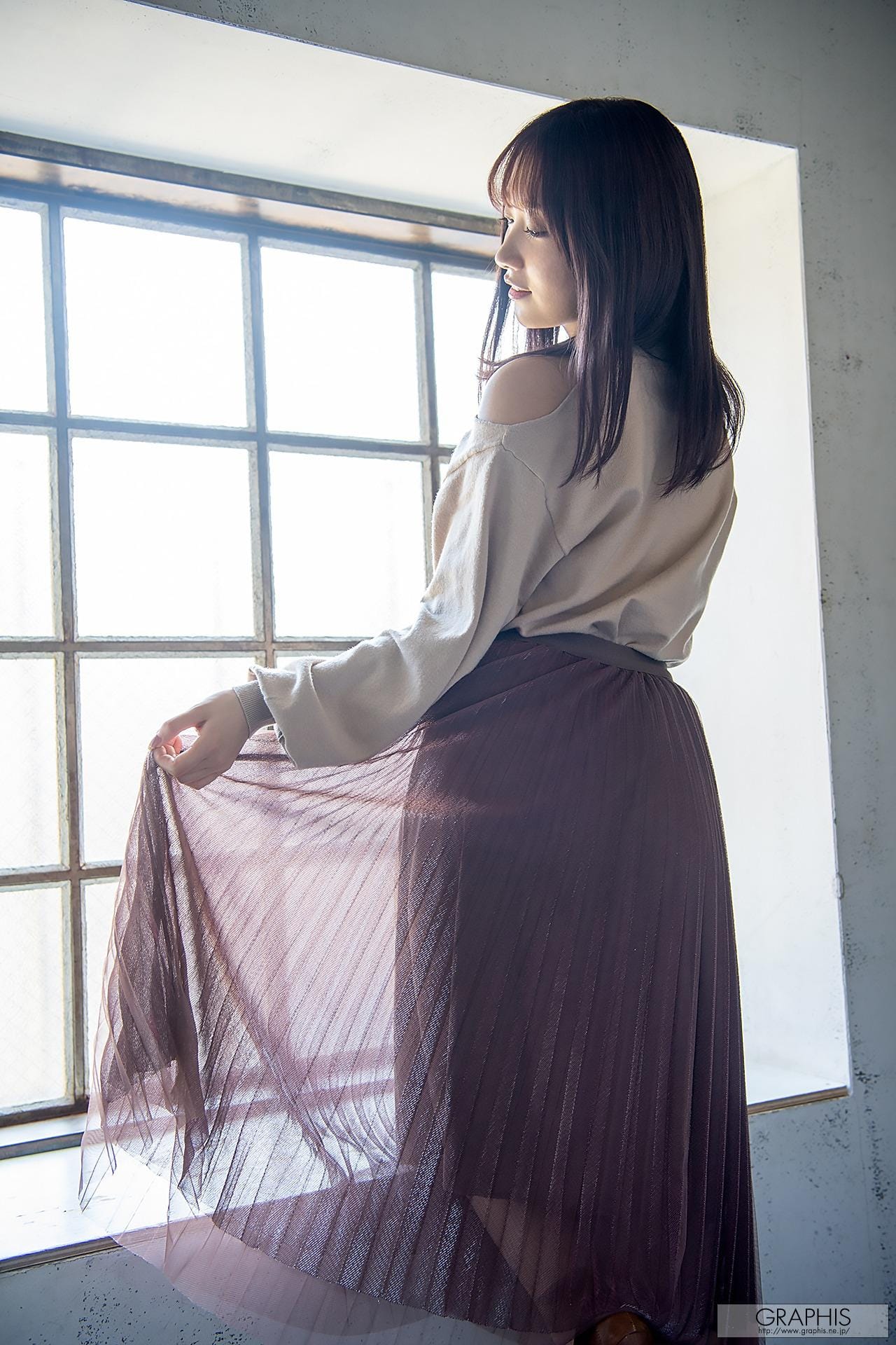 露穴漏点福利系列之极致全裸室内露出曲线